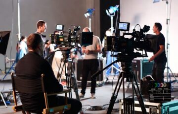 Our Video Production service delivers high-quality visual content designed to communicate your message with clarity and impact. From concept development to final delivery, we manage the complete production process to ensure your brand, services, or institutional activities are presented professionally.